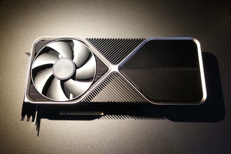 تکنولوژی DLSS 3 انویدیا در کارتهای گرافیکی چیست و چگونه کار می‌کند؟